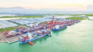 Cảng Chu Lai - Trường Hải ngày càng nhộn nhịp. Ảnh: Hà Minh